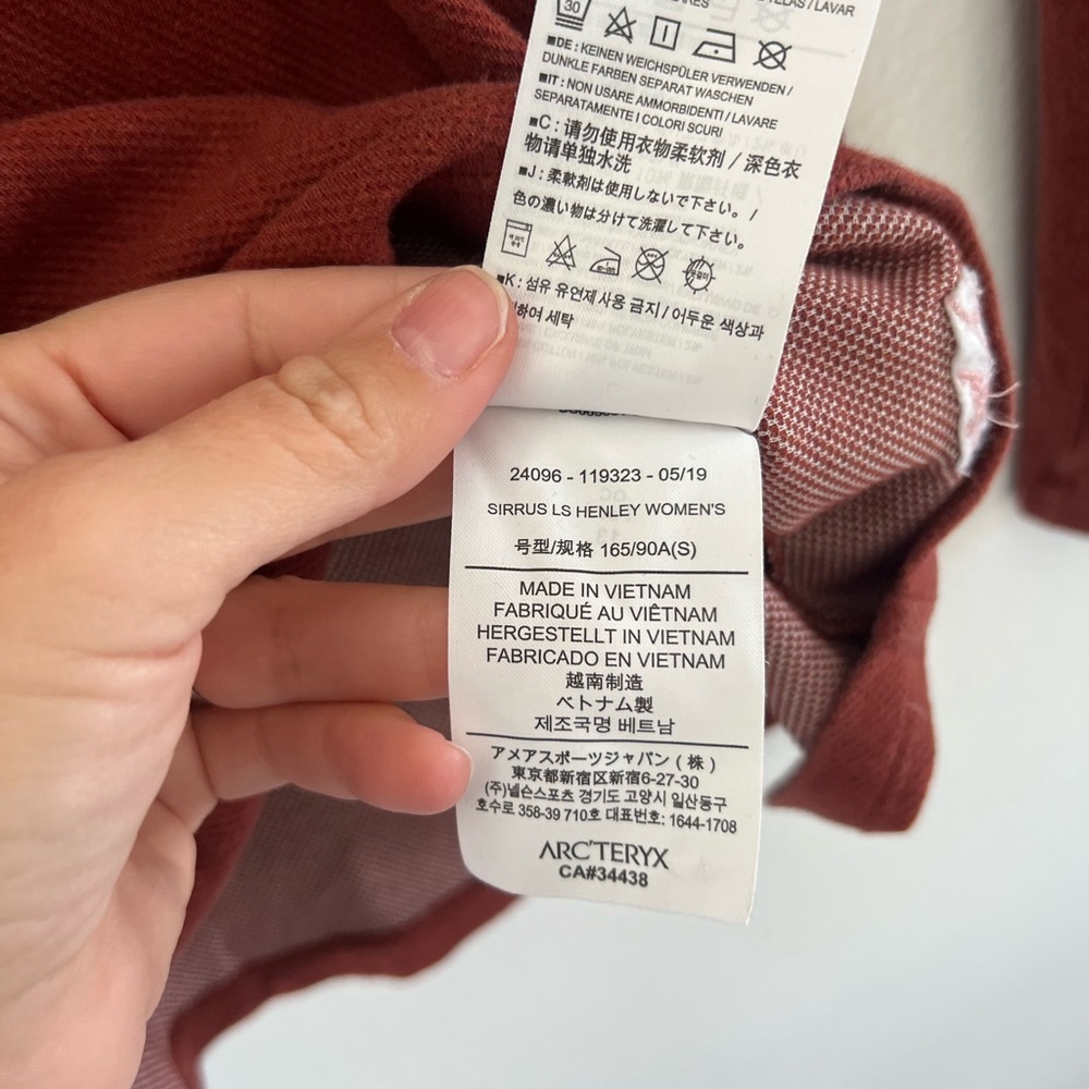 Arc'teryx Women's Long Sleeve Polo Top - Rust - Picture 9 of 9